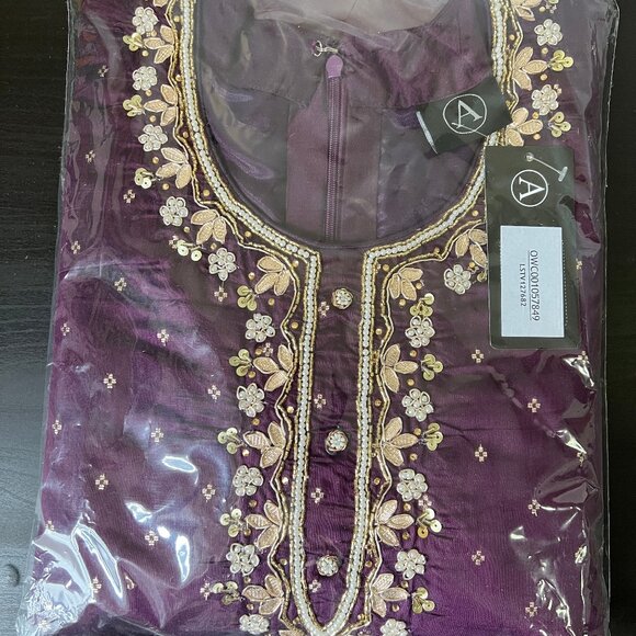 Dark Purple Weaved Chanderi Silk Straight Cut Trouser Suit - Picture 4 of 5